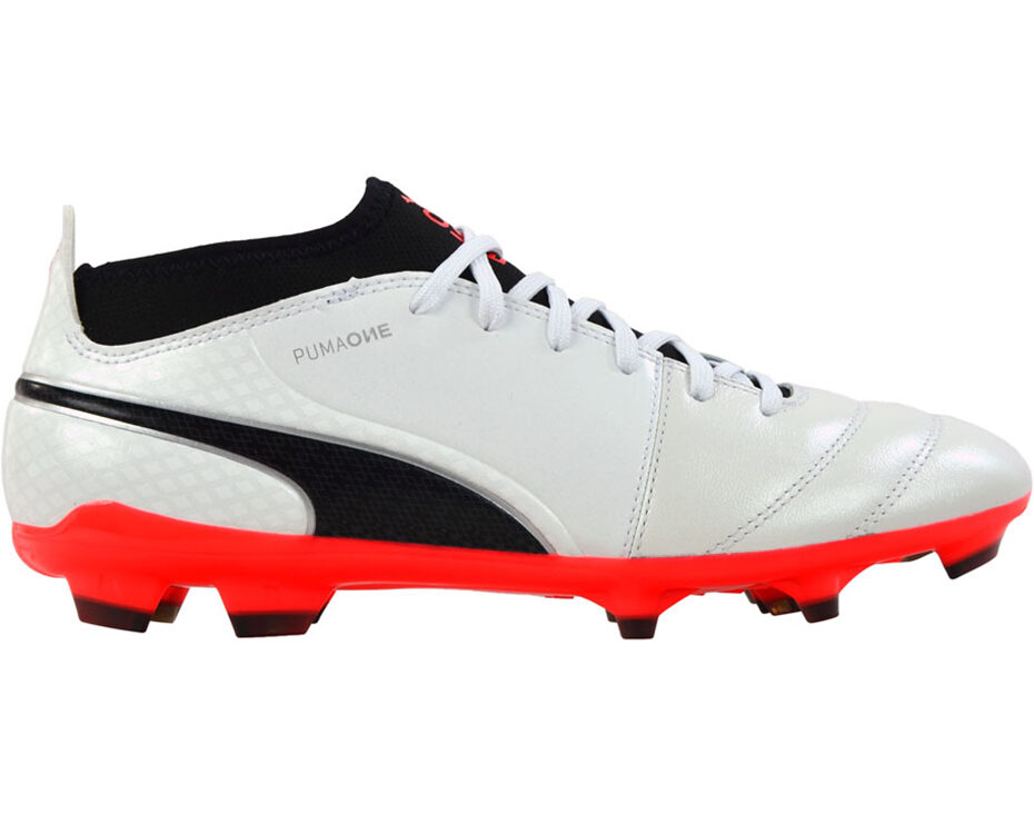 Buty piłkarskie Puma One 17.1 FG 104062 01