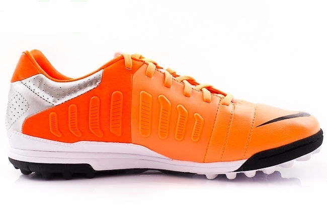 BUTY NIKE CTR360 LIBRETTO III TF /525169 800 - obrazek 2