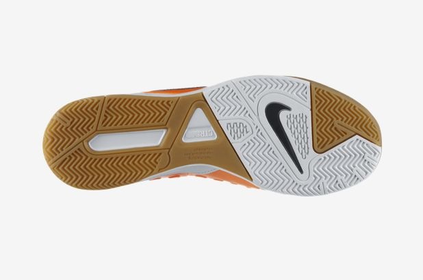BUTY NIKE CTR360 LIBRETTO III IC /525171 800 - obrazek 3