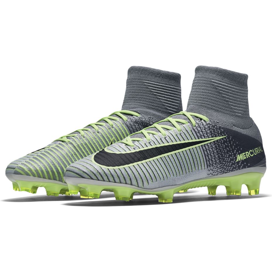 BUTY NIKE MERCURIAL SUPERFLY V FG /831940 003 - obrazek 3