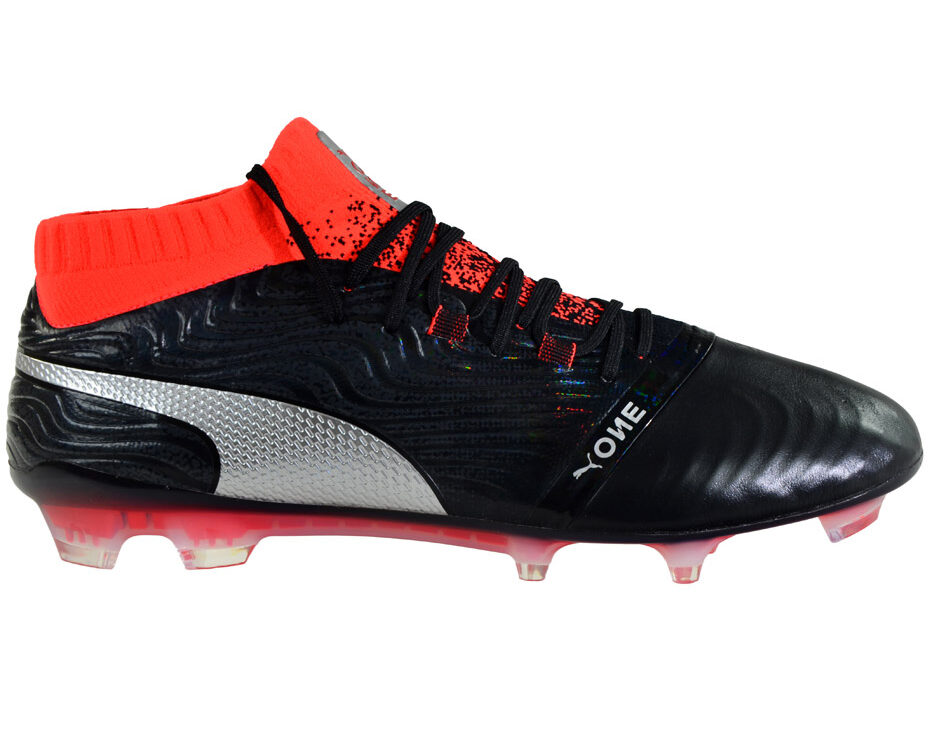 Buty piłkarskie Puma One 18.1 FG 104527 01