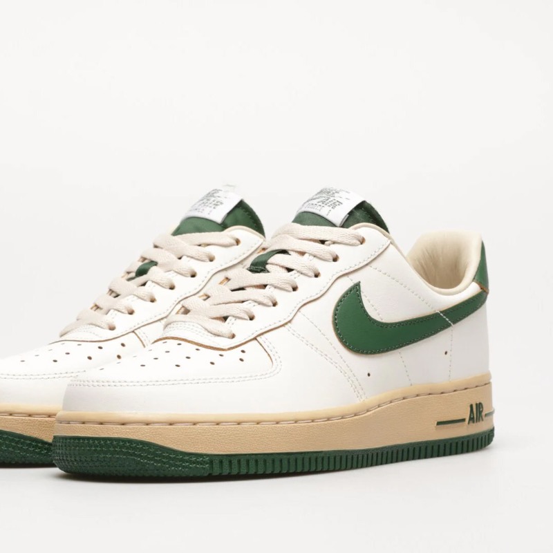 Buty Nike Air Force 1 '07 LV8 Zielony, biały DZ4764-133 - obrazek 2