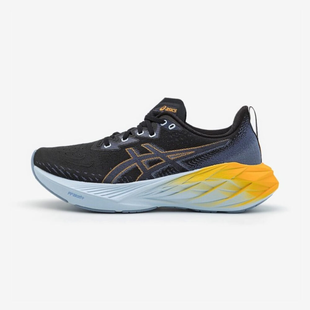 Buty Asics Novablast 4 Czarny, granatowy 1011B693-001