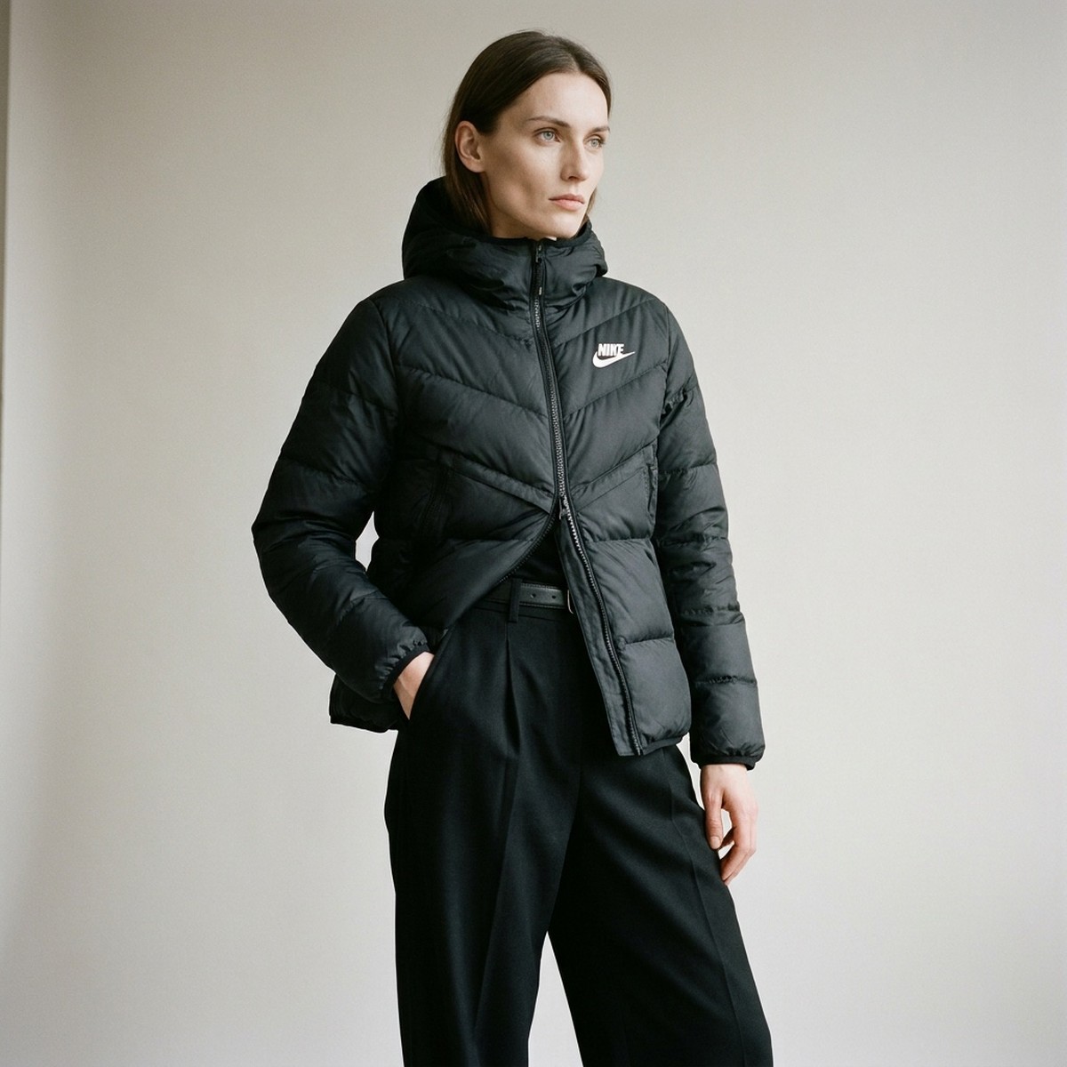 Kurtka damska Nike Sportswear Storm-FIT Windpuffer czarna HV5236-010