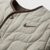 Kurtka męska Nike Sportswear CNY Snake Year Woven Quilted Liner Jacket beżowo-brązowa HV8204-370