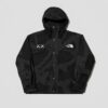 Kurtka unisex The North Face Mountain Jacket Retro 1986 x KAWS Black Camo czarna NF0A7WLW7H2